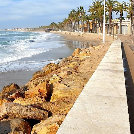 Suitur Beachfront Apartment Roc De Sant Gaieta Roda de Bará Dış mekan fotoğraf