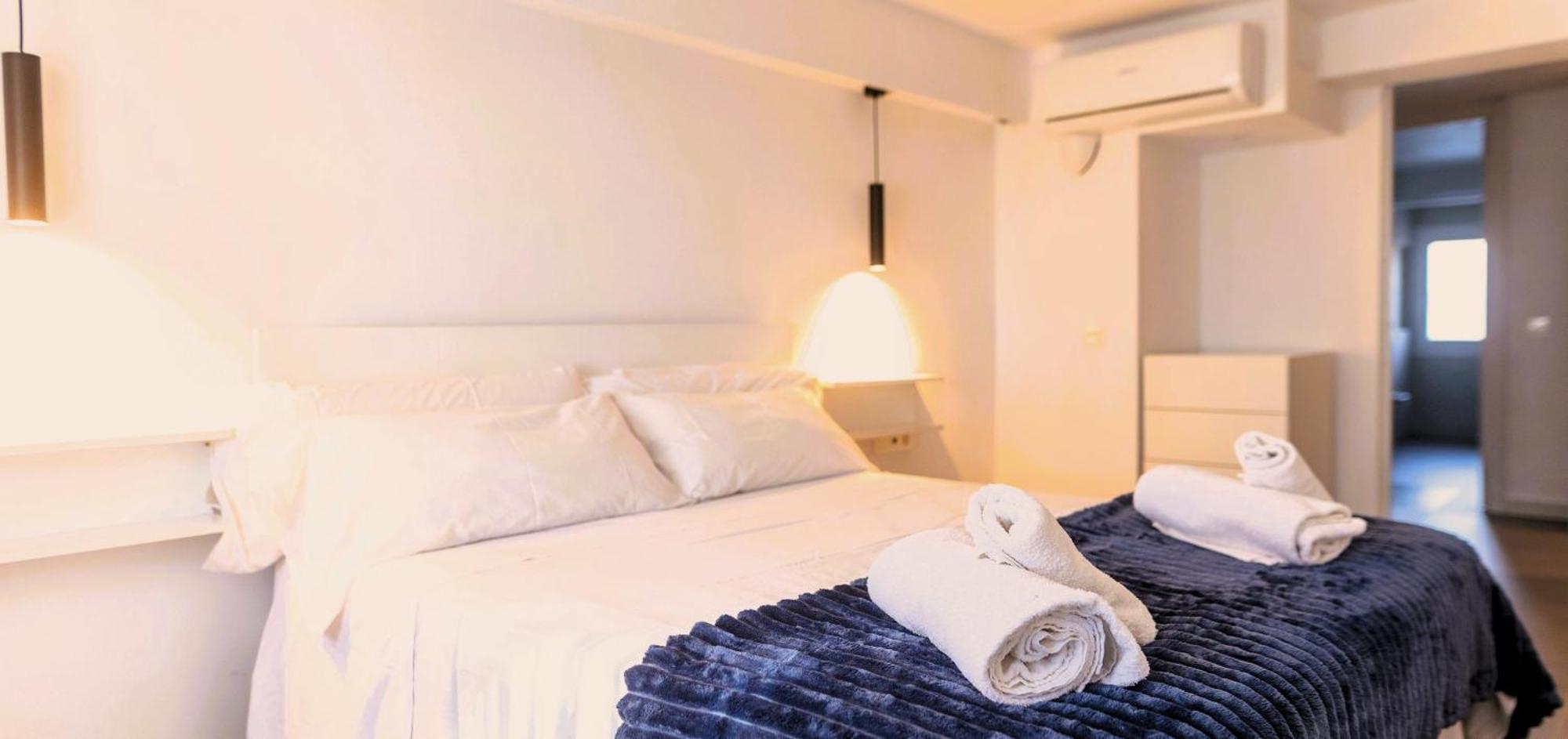 Suitur Beachfront Apartment Roc De Sant Gaieta Roda de Bará Dış mekan fotoğraf