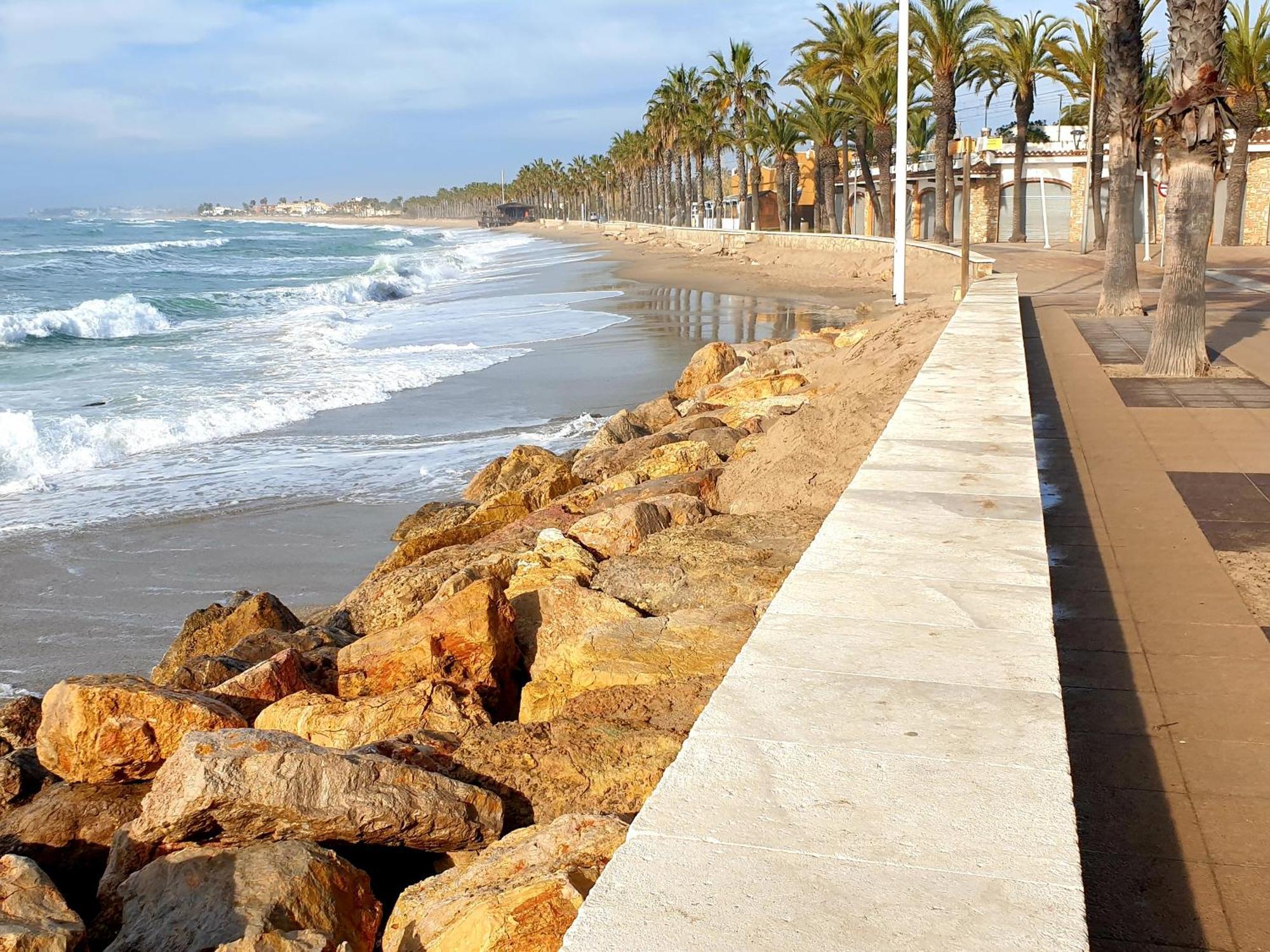 Suitur Beachfront Apartment Roc De Sant Gaieta Roda de Bará Dış mekan fotoğraf
